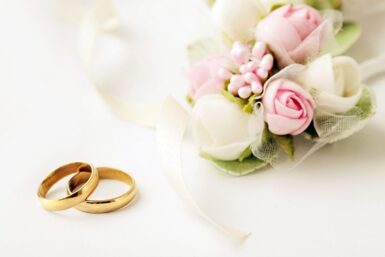Alliances et bouquet de mariage/PACS